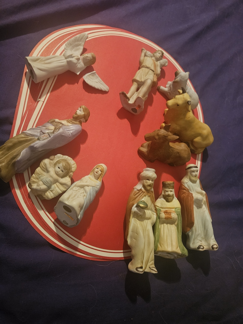 Vintage Ceramic Nativity Figurine Set in White, Cream, Brown, Yellow